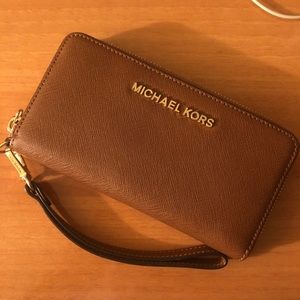 Michael michael kors brown wallet barely used